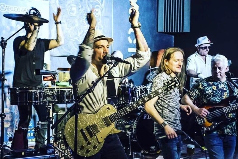 Carlos Santana - tribute band CZ