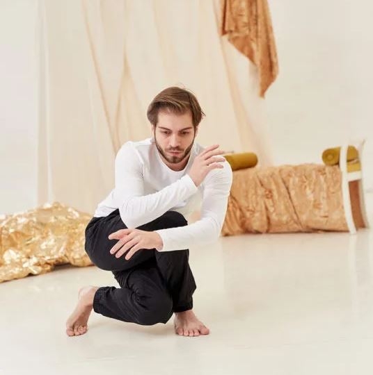 InspiroHub: Filip Staněk – Smart body / chytré tělo (celodenní pohybový workshop)