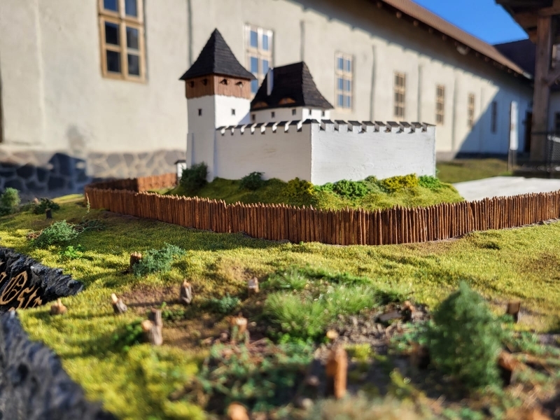 Komentovaná prohlídka výstavy Slezskoostravský hrad a jeho osud ve 20. století