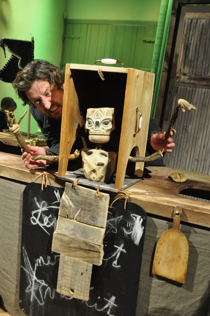Pimprléto - Loutky bez hranic: Baba Jaga a Meč moci nejmocnější